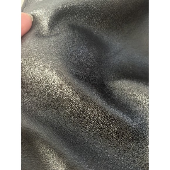 CHANEL Black Shoulder Bag - Picture 11 of 15